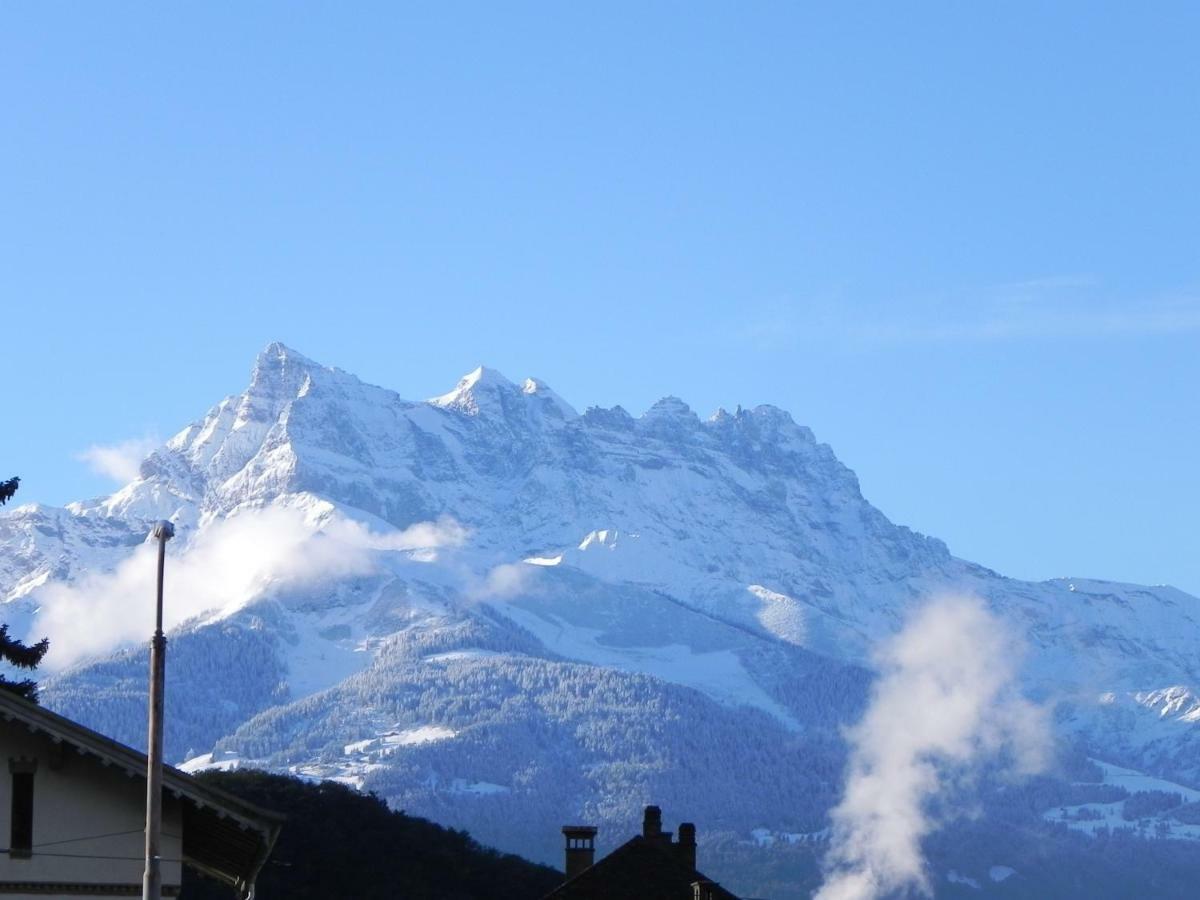 Hotel Elément-Terre Aigle Esterno foto